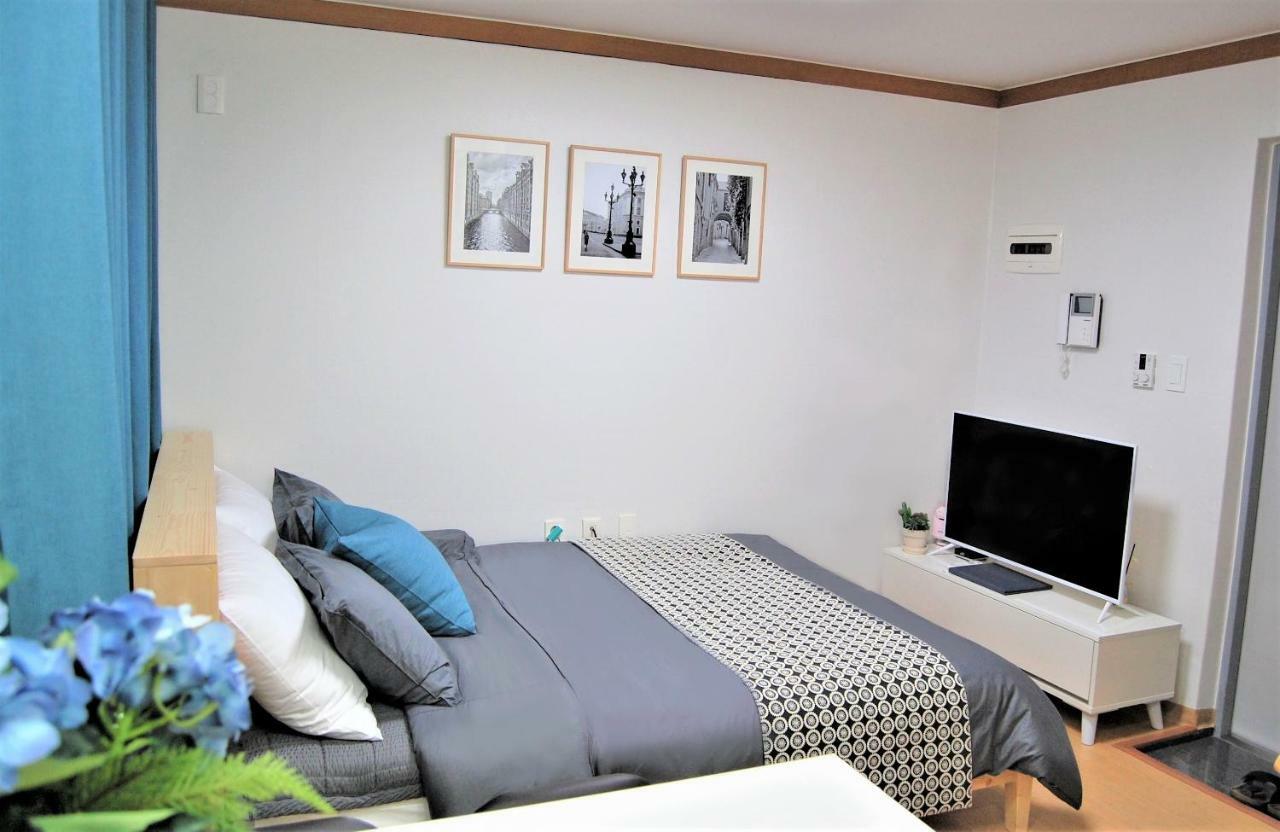 Rana House Guest house *